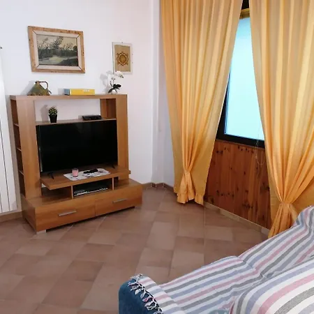 Apartament La Casa Di Nadia - Il Mare E Non Solo... *